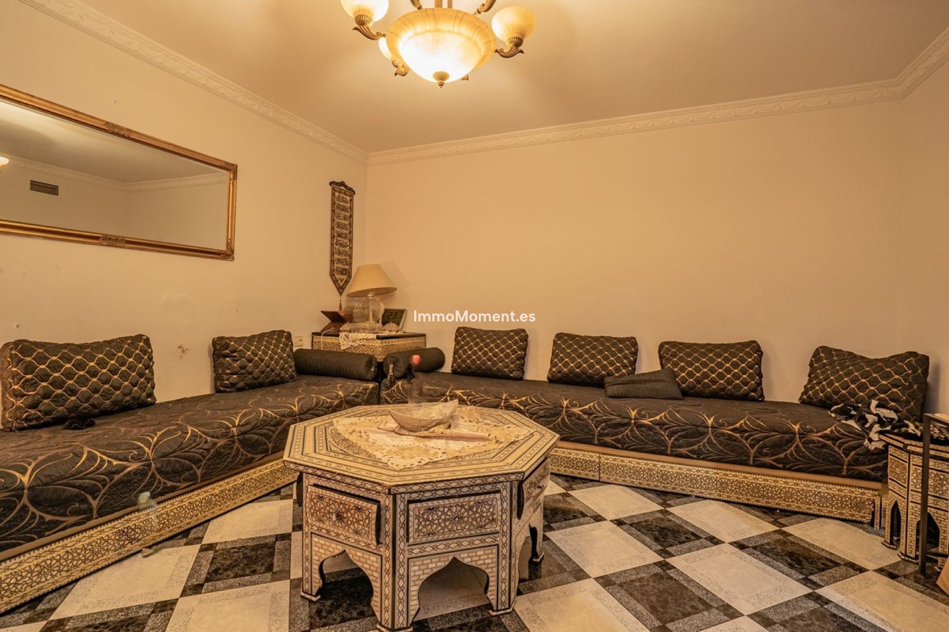 Resale - Villa - Benalmadena - Benalmadena Pueblo