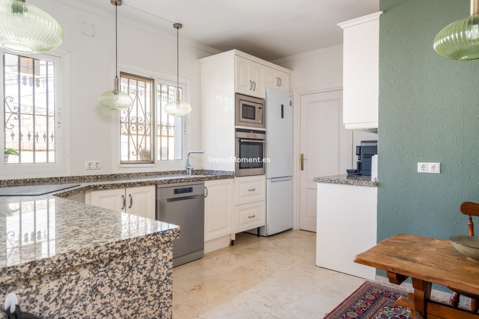 Resale - Villa - Benalmadena - La Capellania