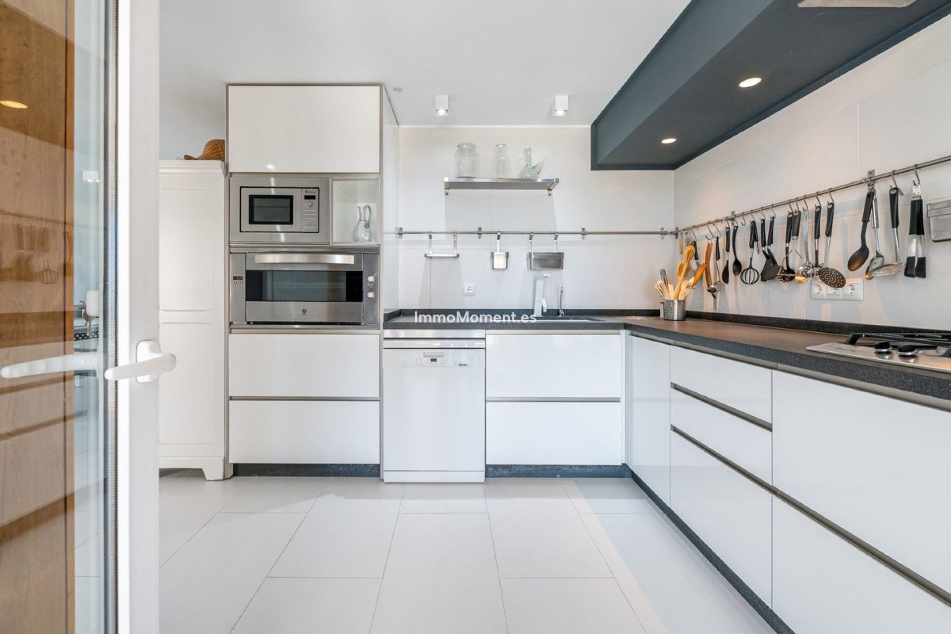 Resale - Villa - Benalmadena - La Capellania