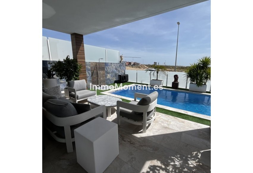 Resale - Villa - Benidorm - Urb Entre Naranjos
