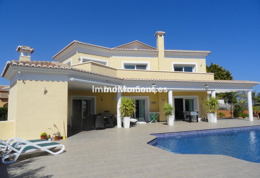 Resale - Villa - Calpe - Calpe Centro