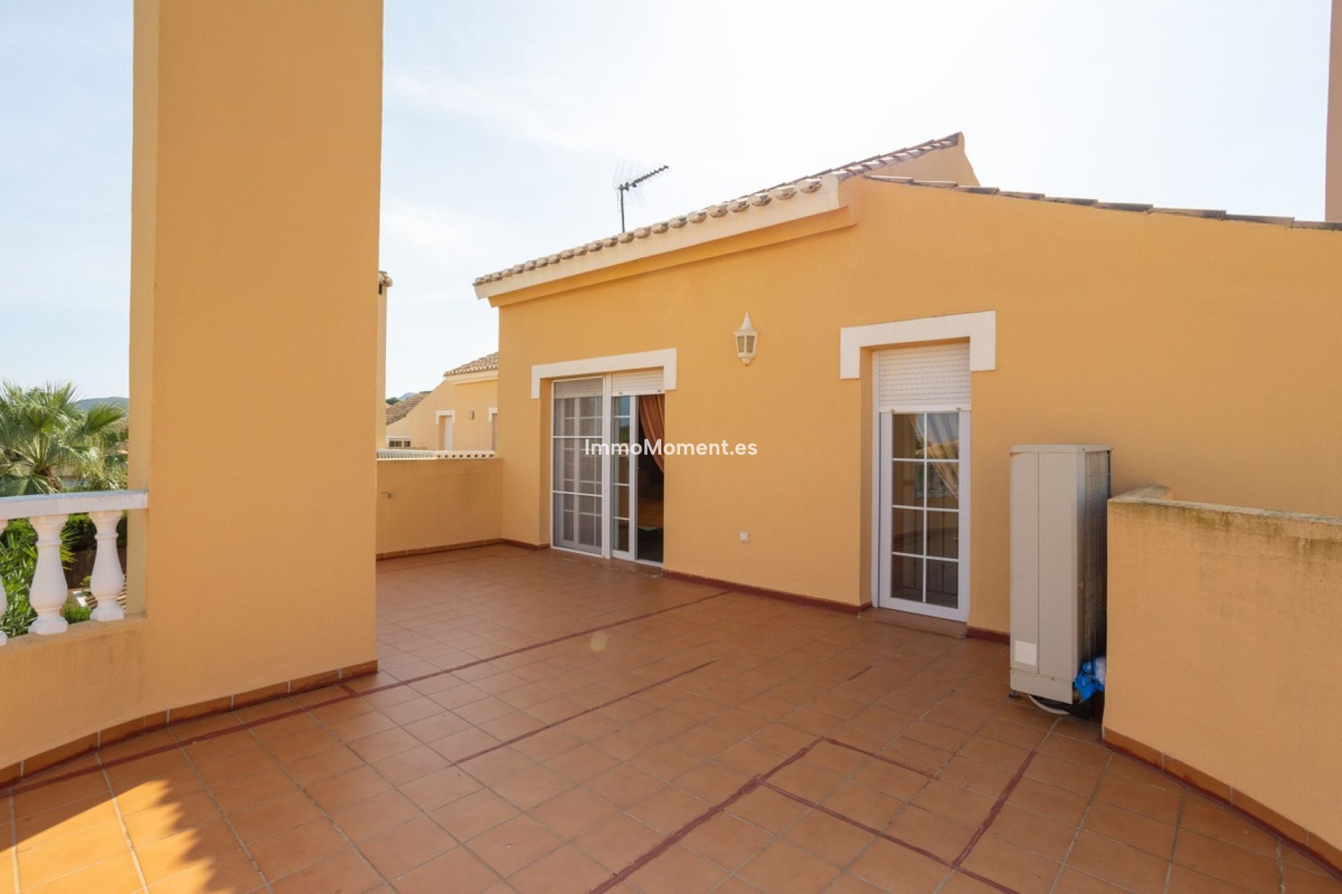 Resale - Villa - Cartagena - Playa Honda