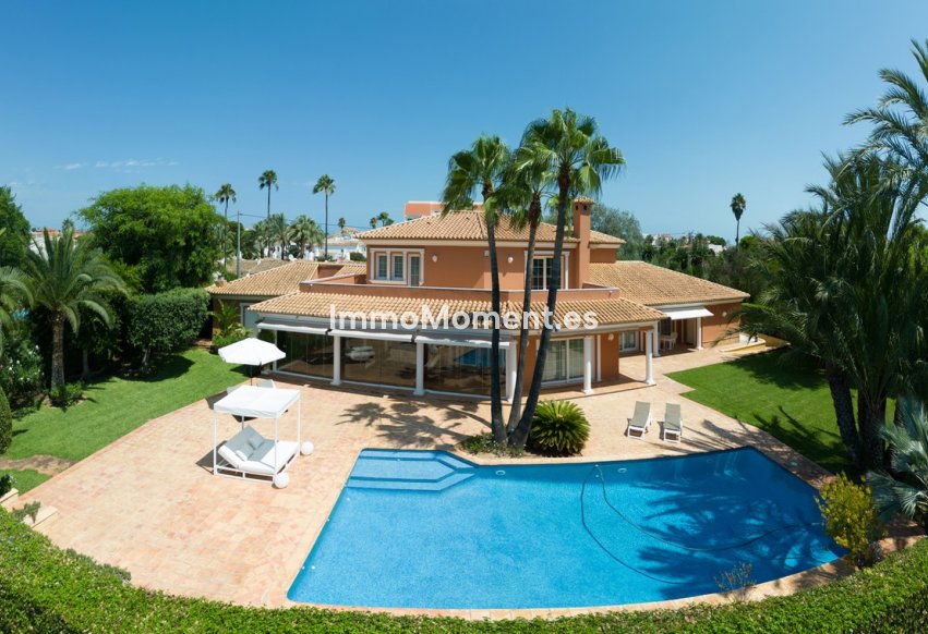 Resale - Villa - Denia - Denia Centro