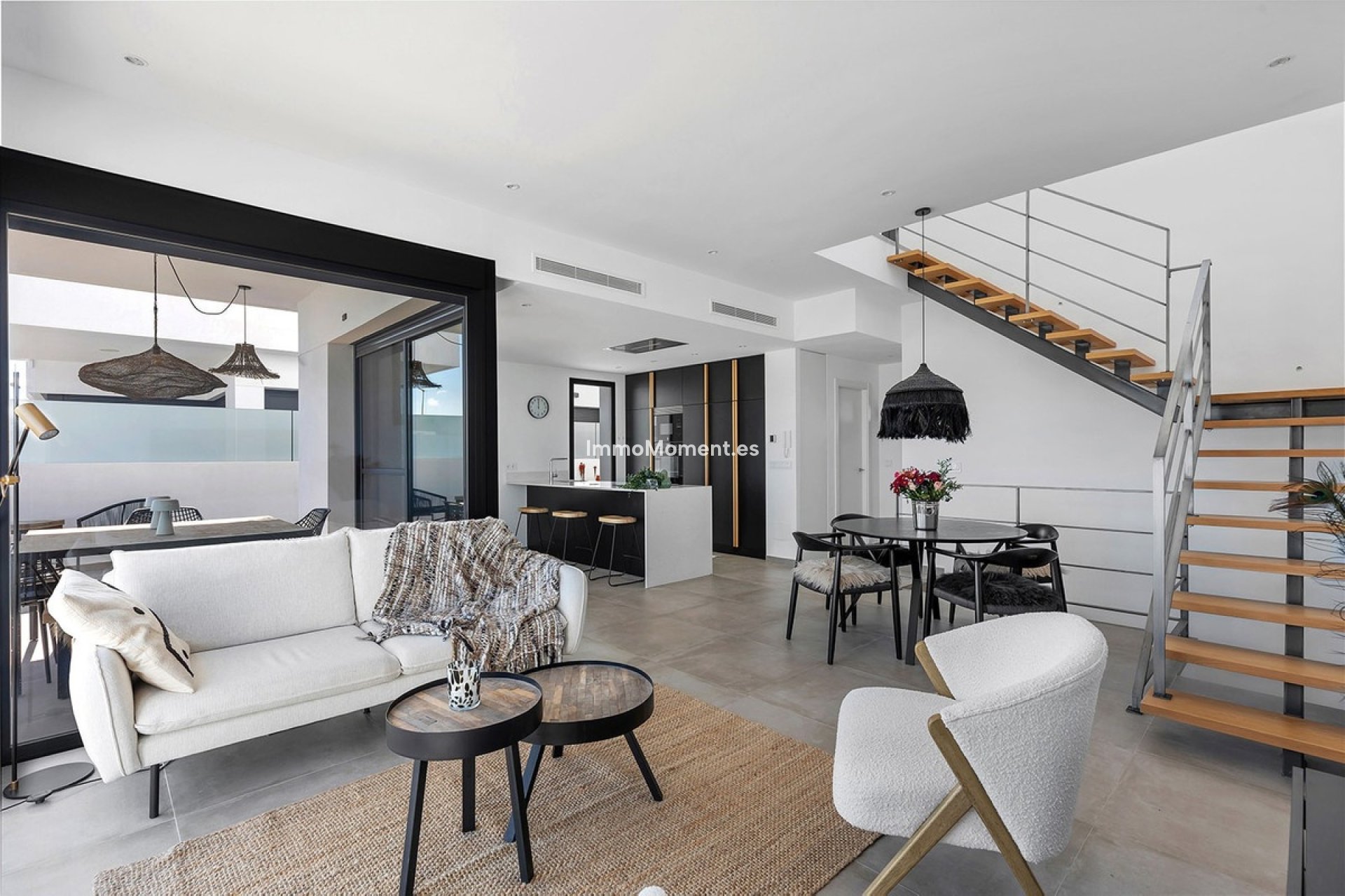 Resale - Villa - Dolores - Dolores Centro