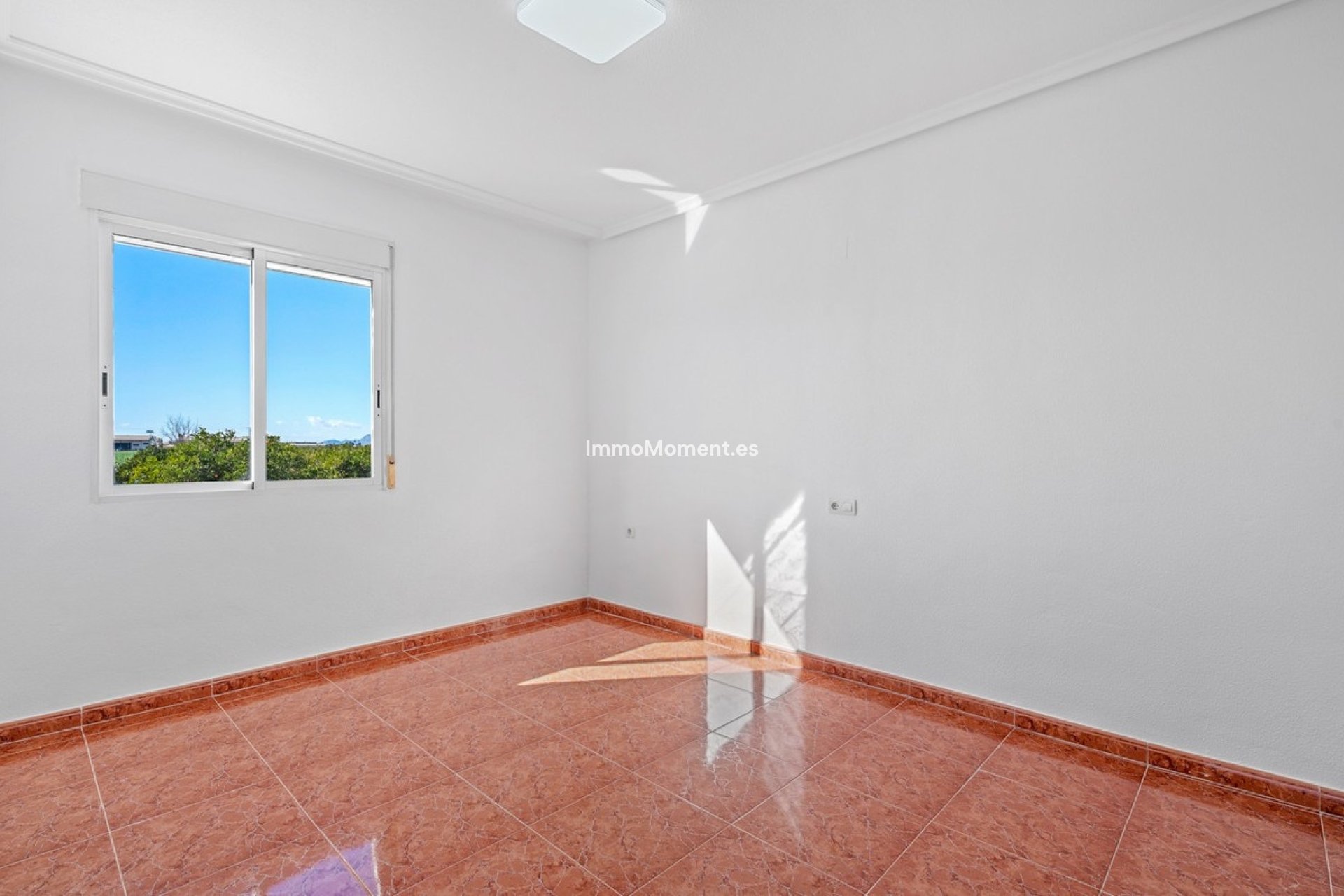 Resale - Villa - Dolores - Dolores Centro