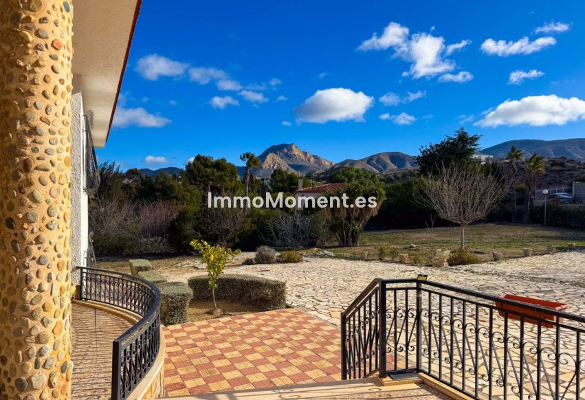 Resale - Villa - Elda - Elda Centro