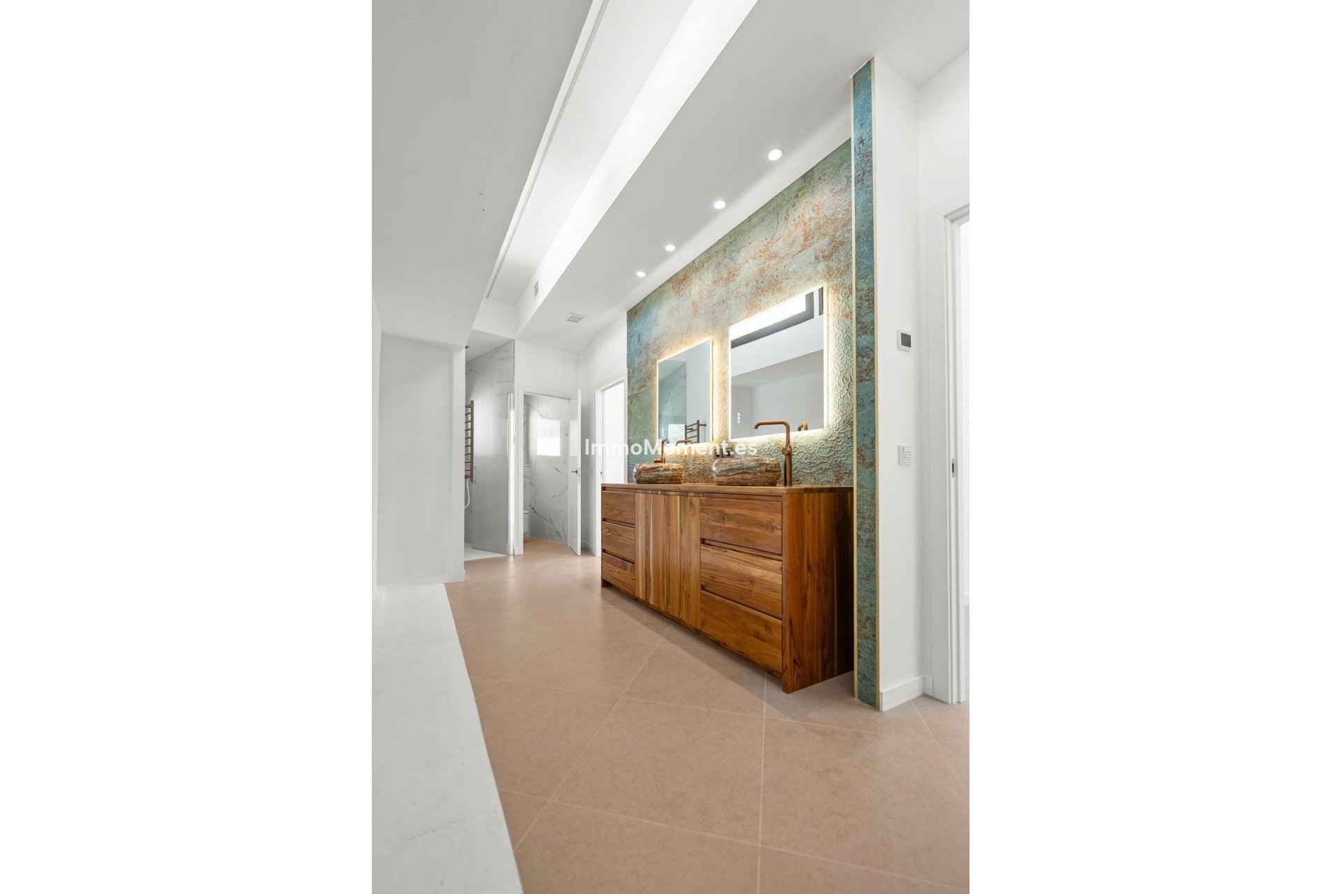 Resale - Villa - Estepona - Atalaya