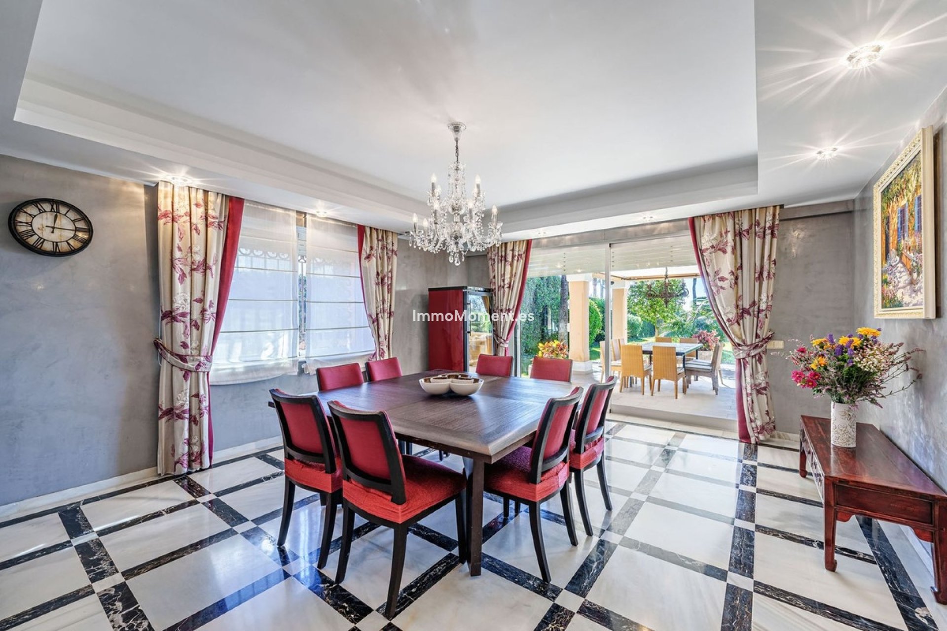 Resale - Villa - Estepona - Benamara