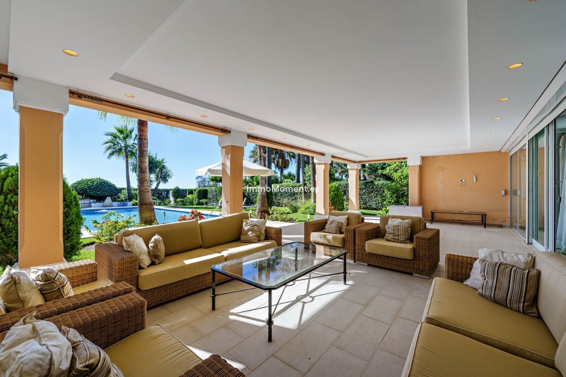 Resale - Villa - Estepona - Benamara