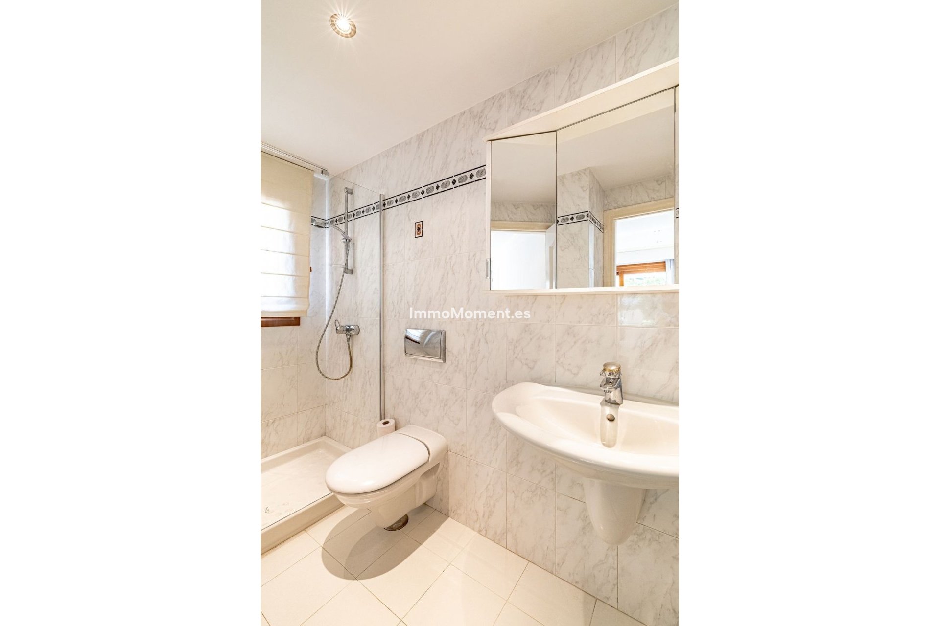 Resale - Villa - Estepona - Cancelada