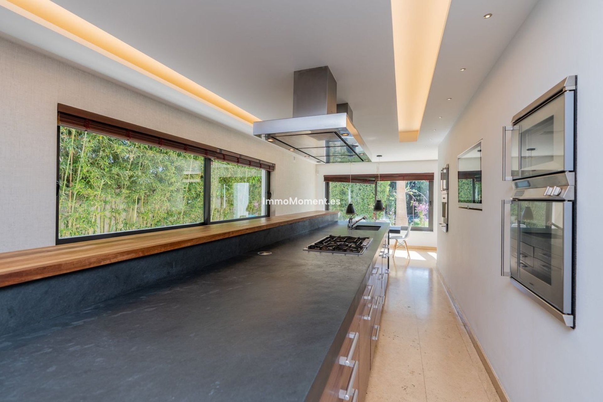 Resale - Villa - Estepona - Costalita