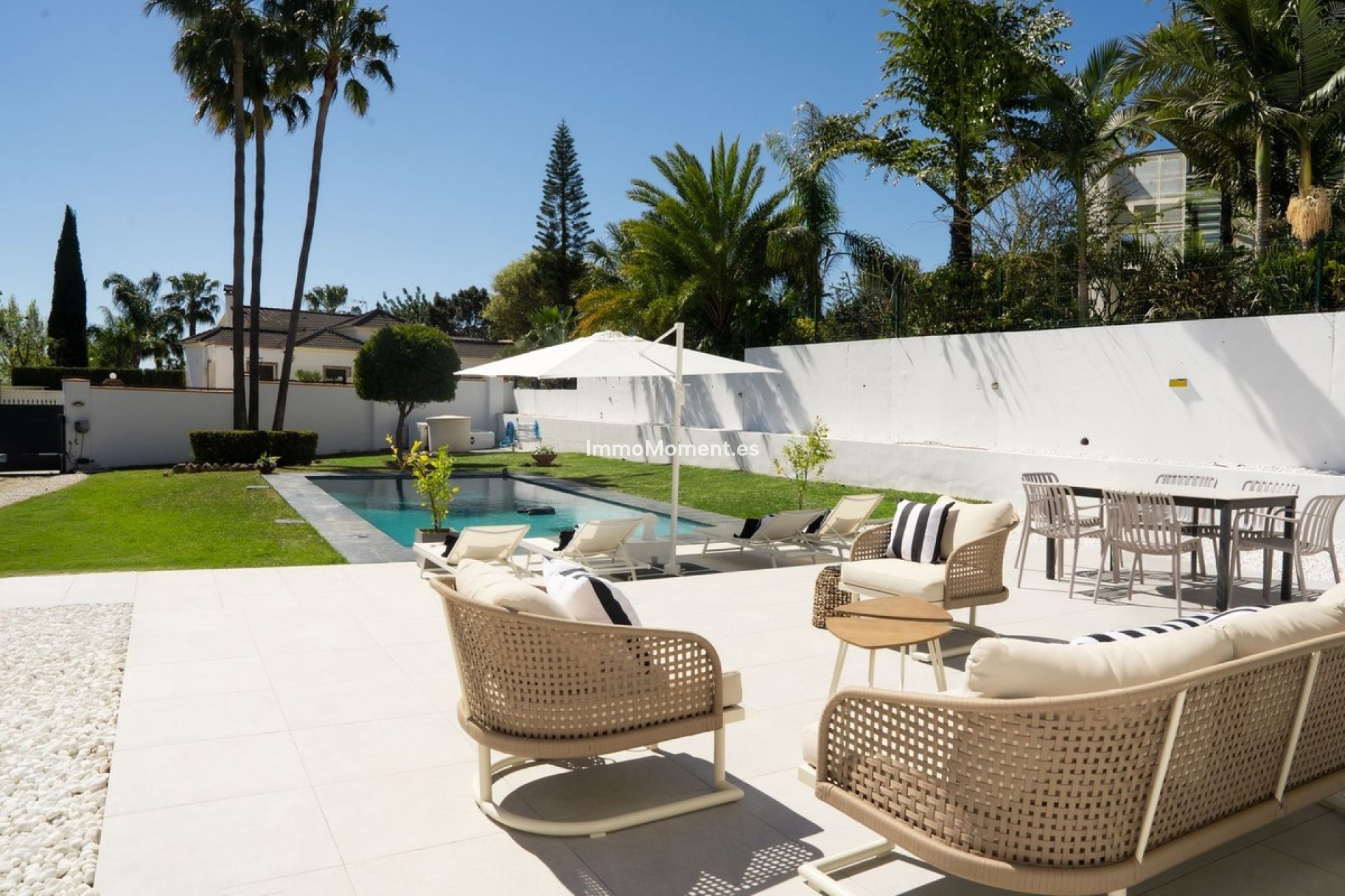 Resale - Villa - Estepona - Estepona Centro