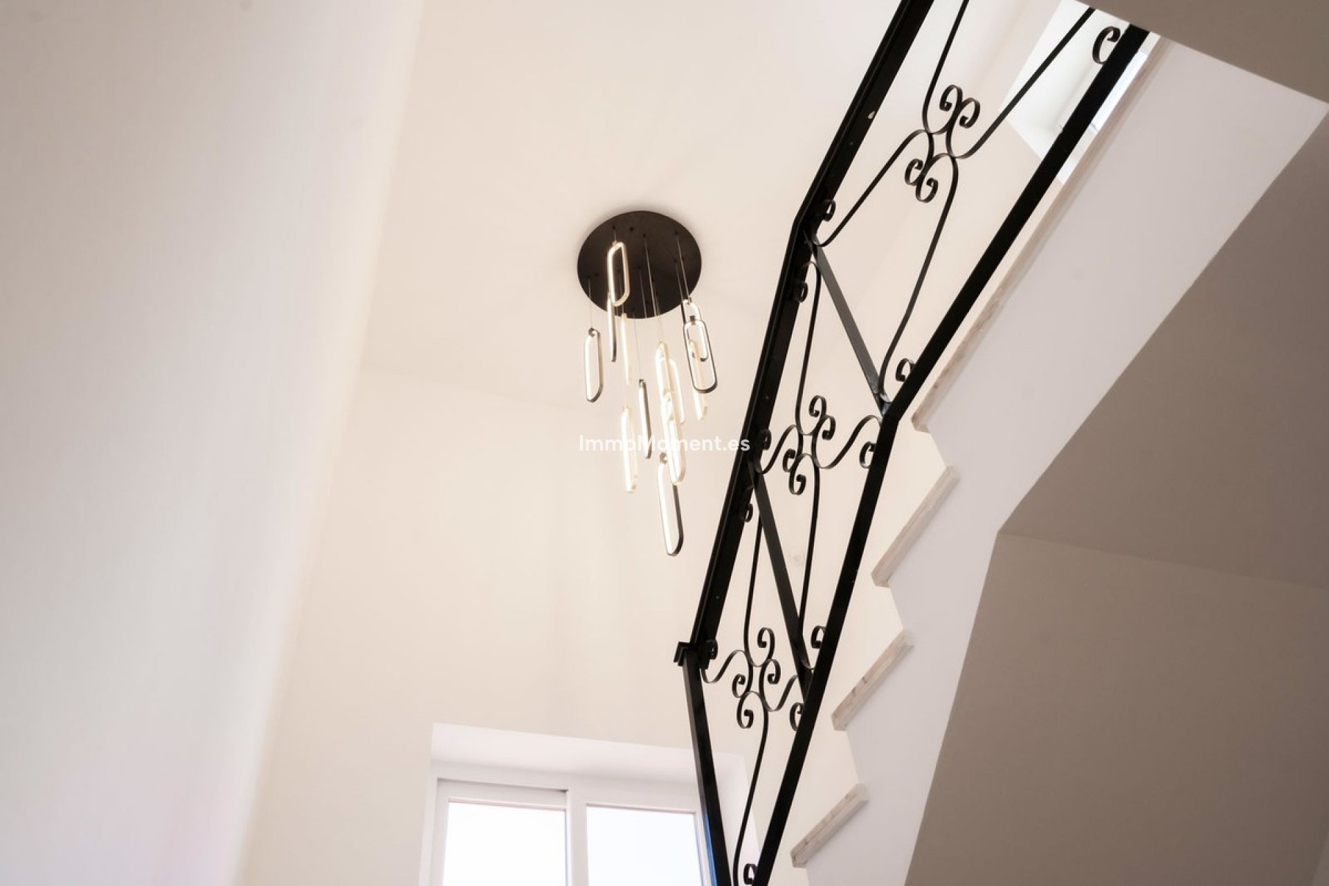 Resale - Villa - Estepona - Estepona Centro