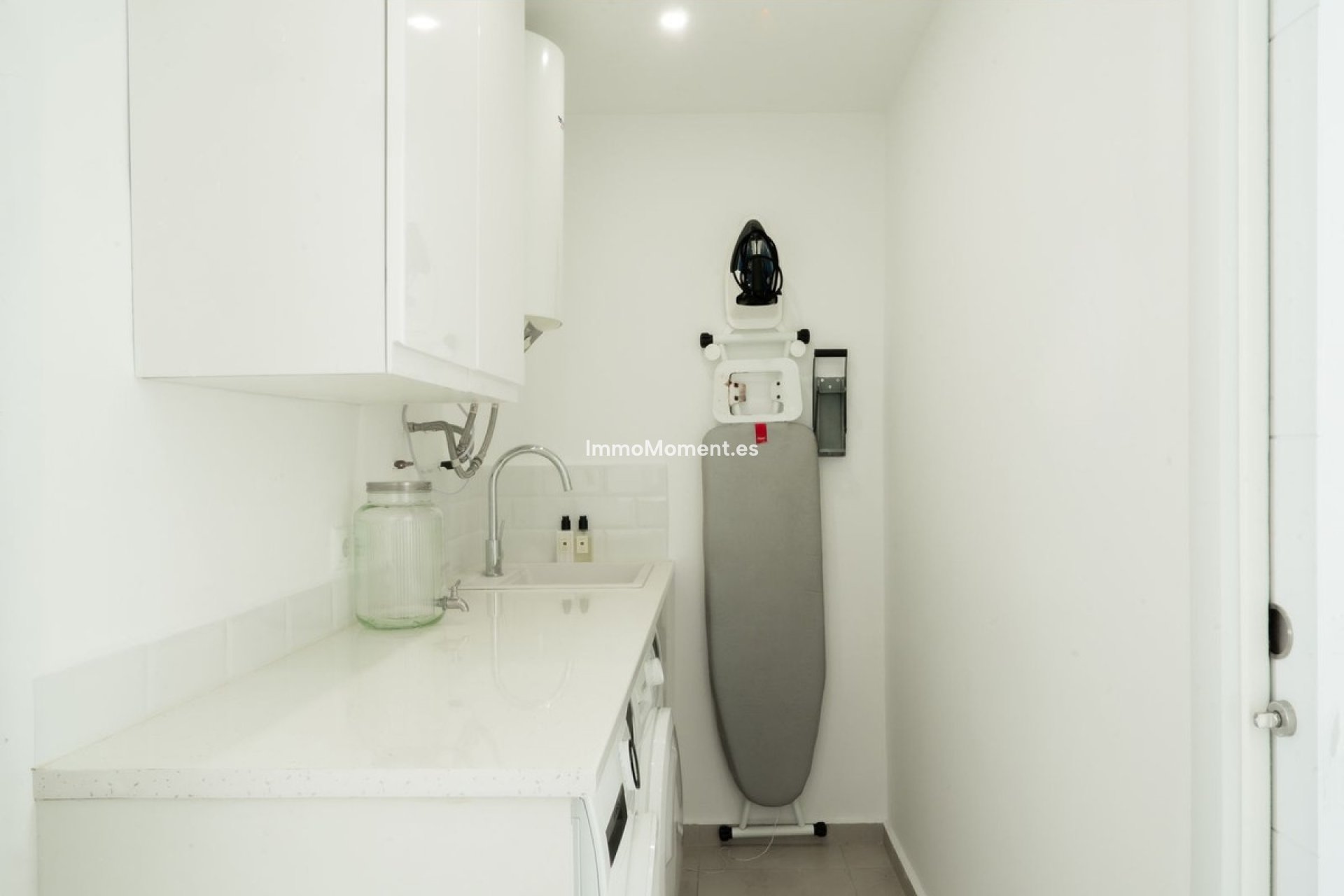 Resale - Villa - Estepona - Estepona Centro