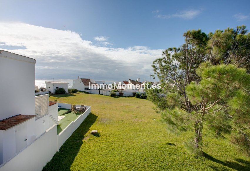 Resale - Villa - Estepona - Estepona Centro
