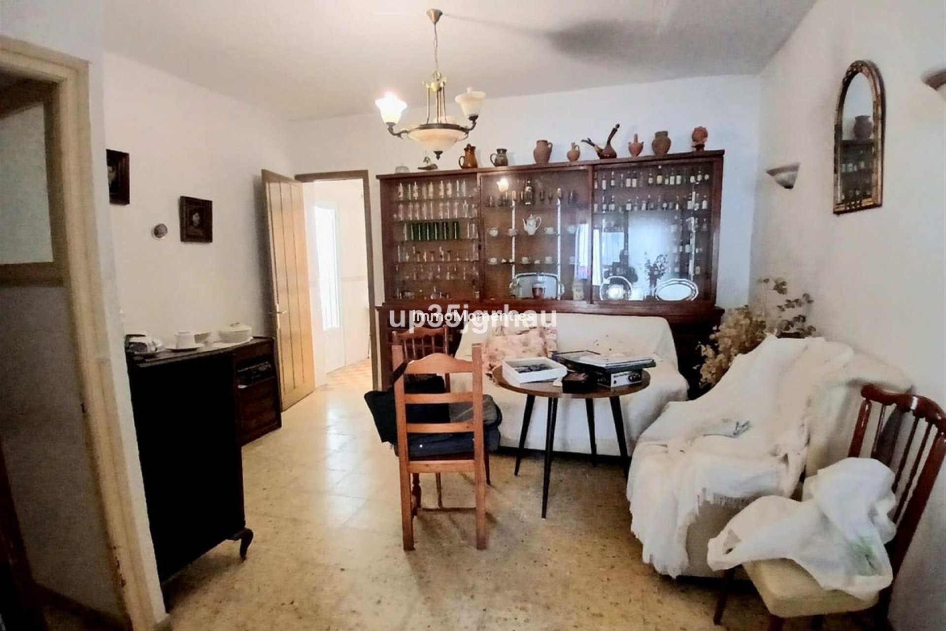 Resale - Villa - Estepona - Estepona Centro