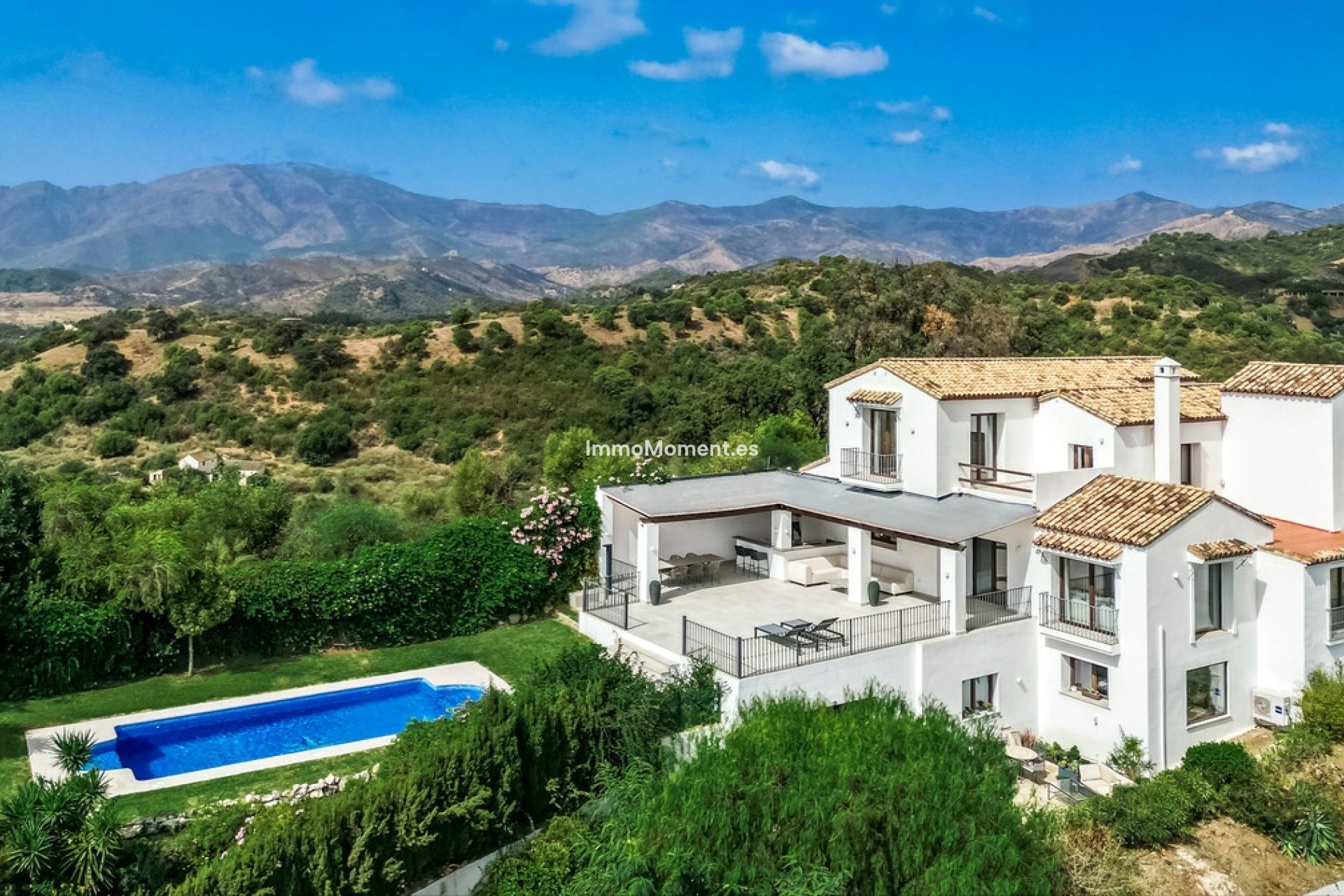 Resale - Villa - Estepona - Estepona Centro