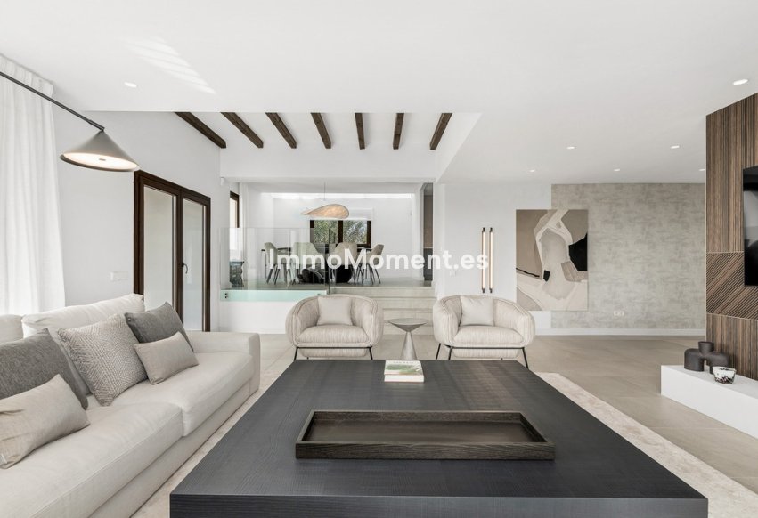 Resale - Villa - Estepona - Estepona Centro