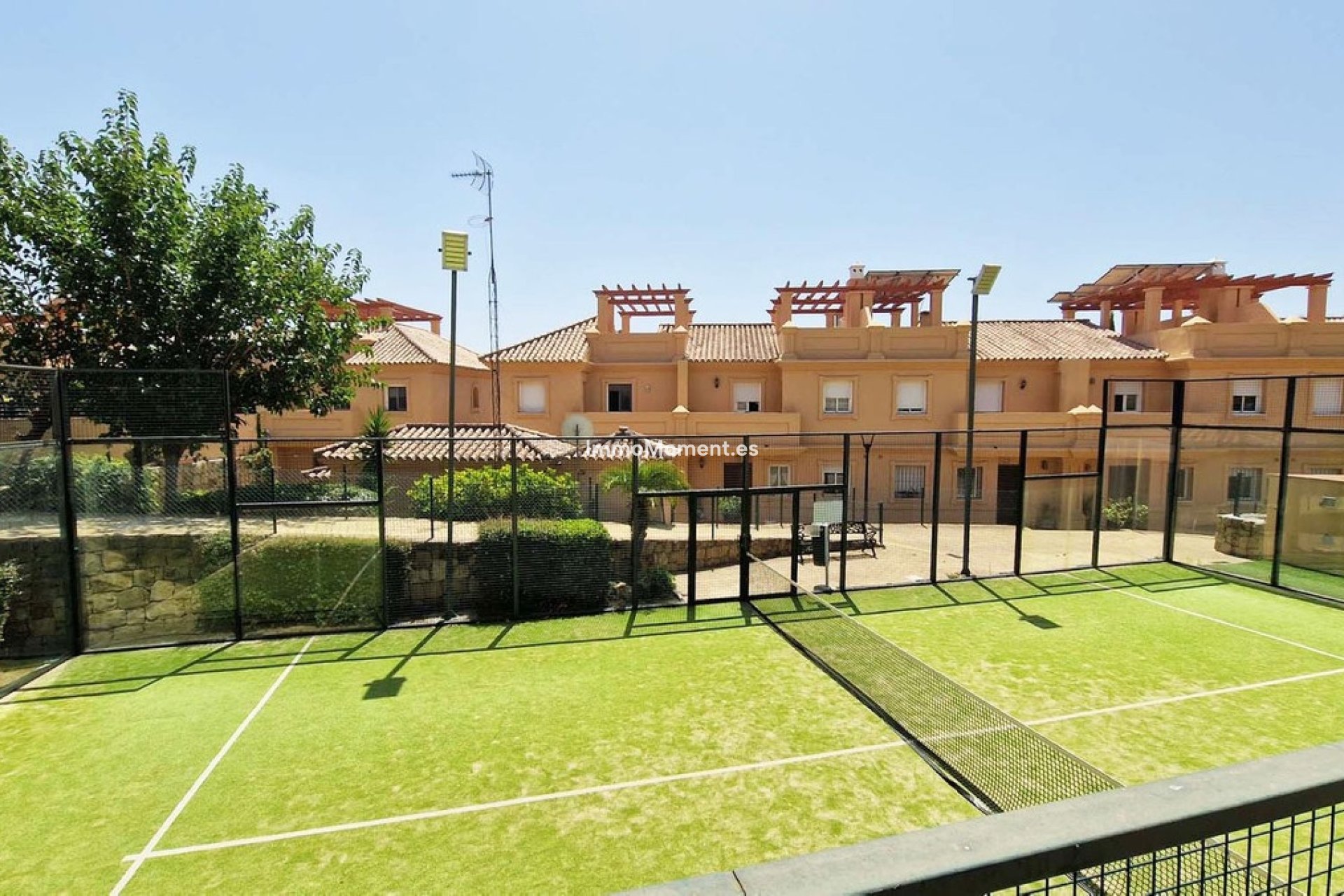 Resale - Villa - Estepona - Estepona Centro