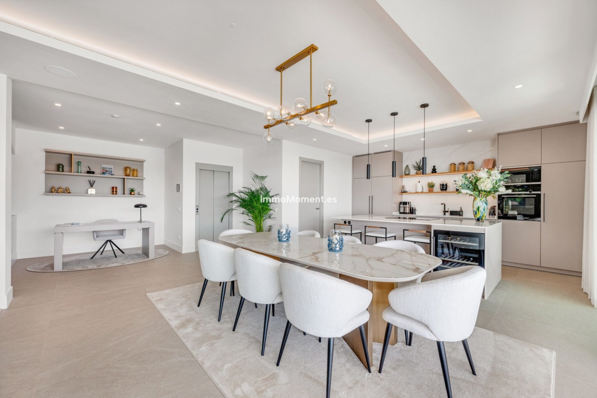 Resale - Villa - Estepona - Estepona Centro