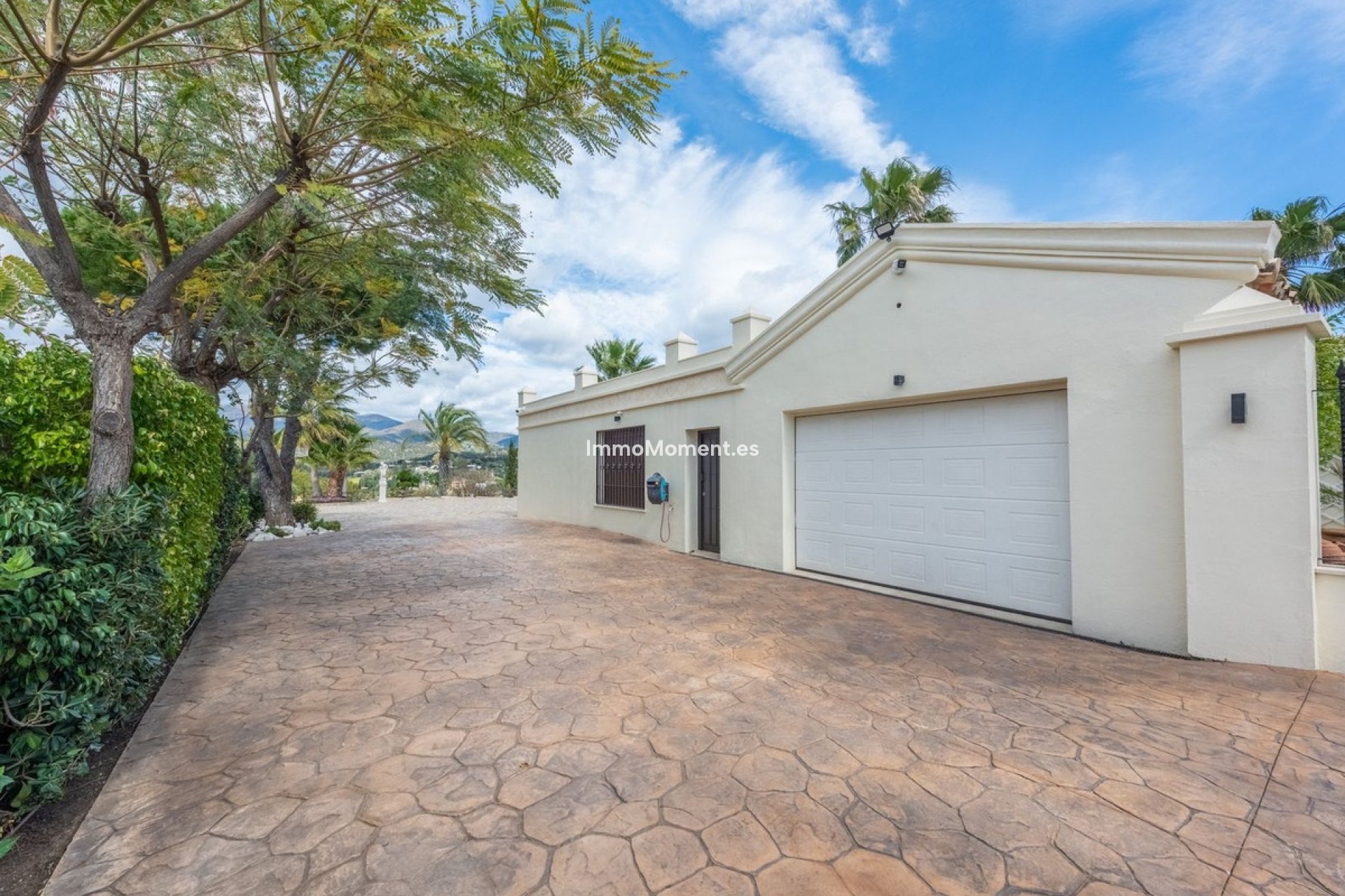 Resale - Villa - Estepona - Estepona Centro