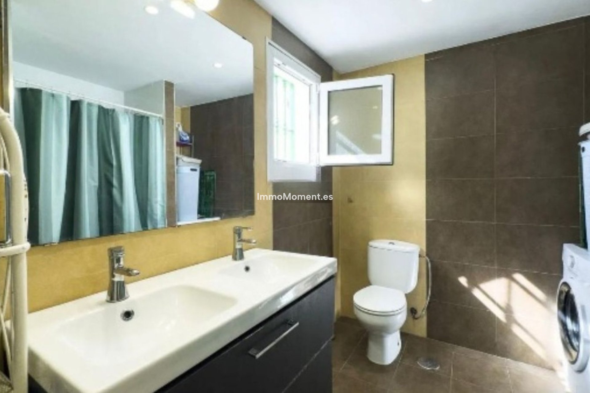 Resale - Villa - Estepona - Estepona Centro