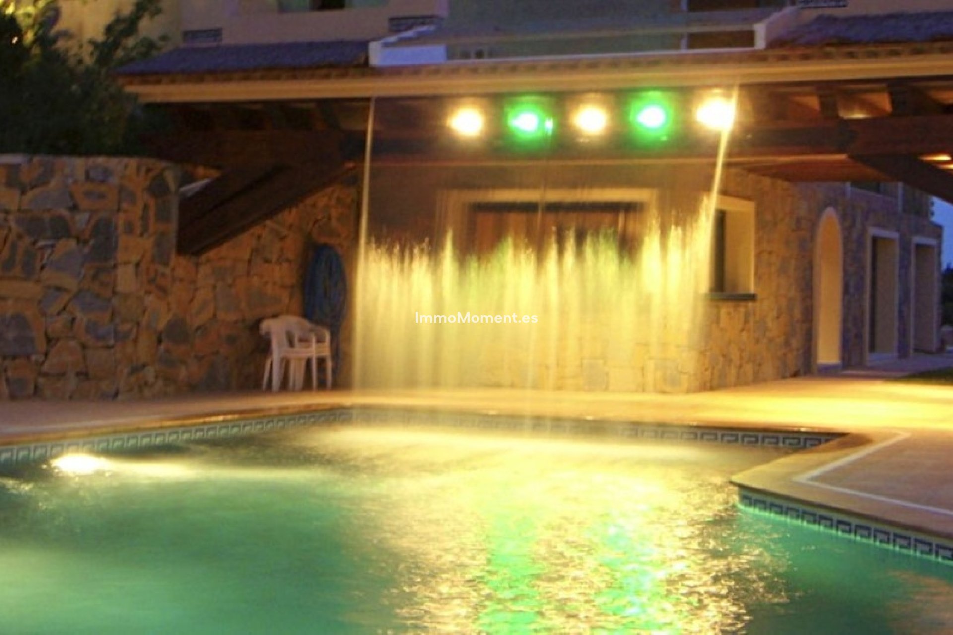 Resale - Villa - Estepona - Estepona Centro