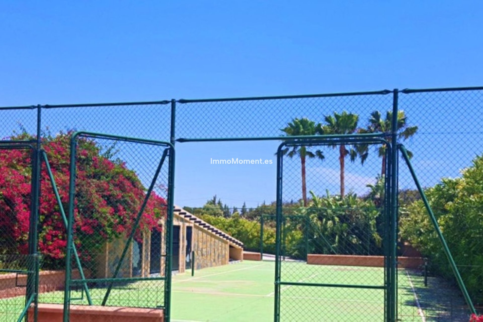 Resale - Villa - Estepona - Estepona Centro