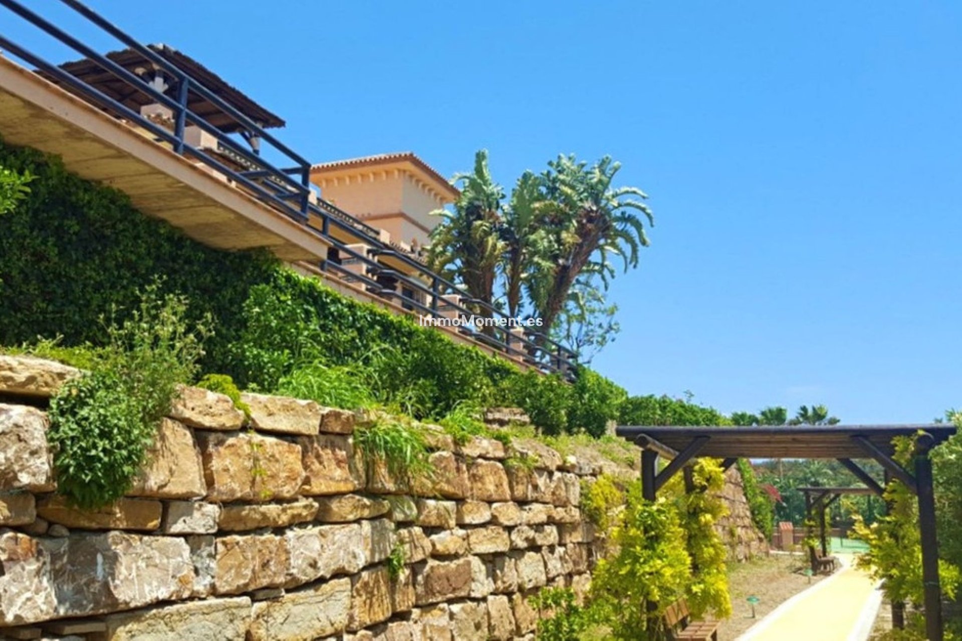 Resale - Villa - Estepona - Estepona Centro