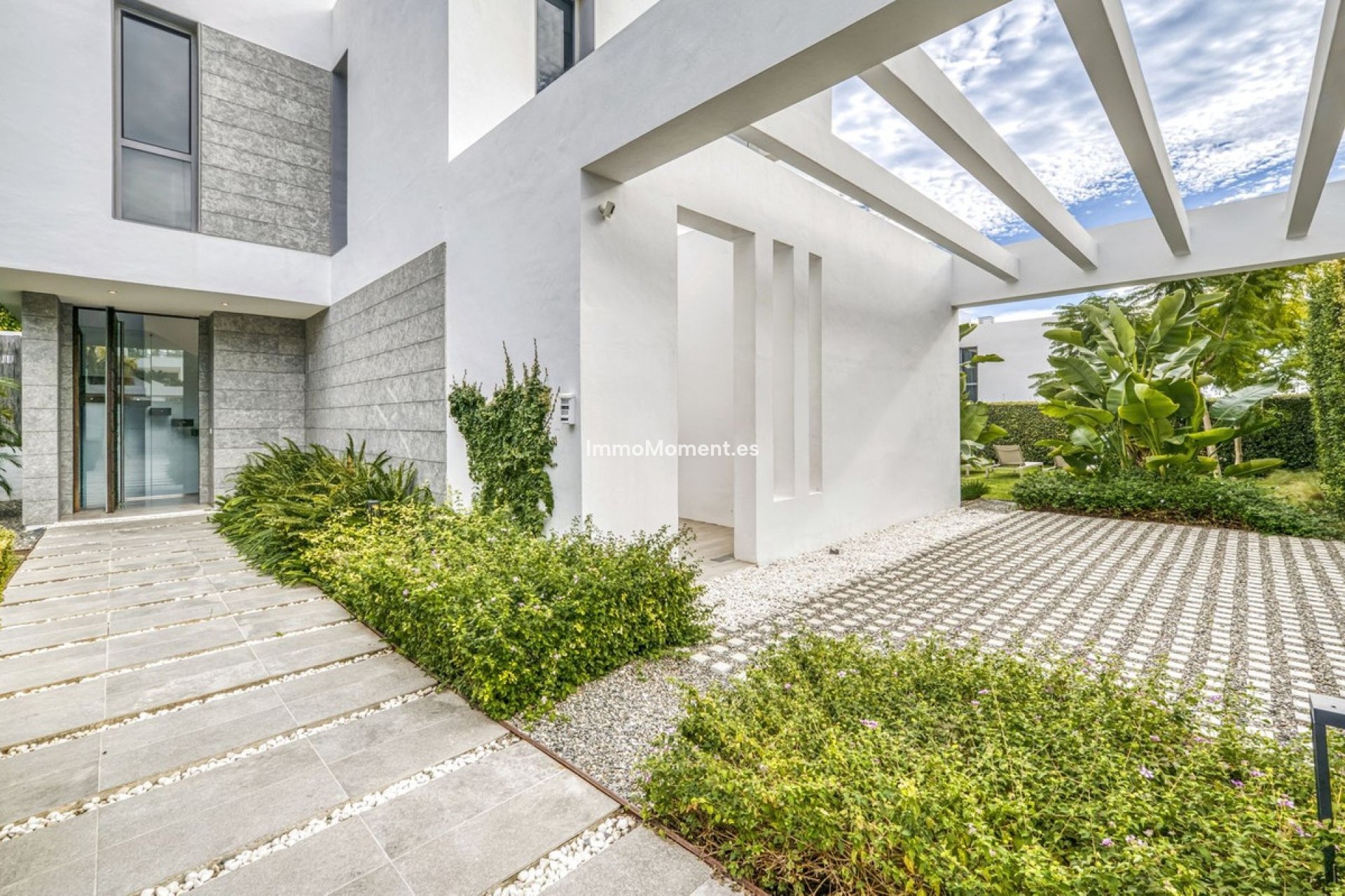 Resale - Villa - Estepona - Estepona Centro