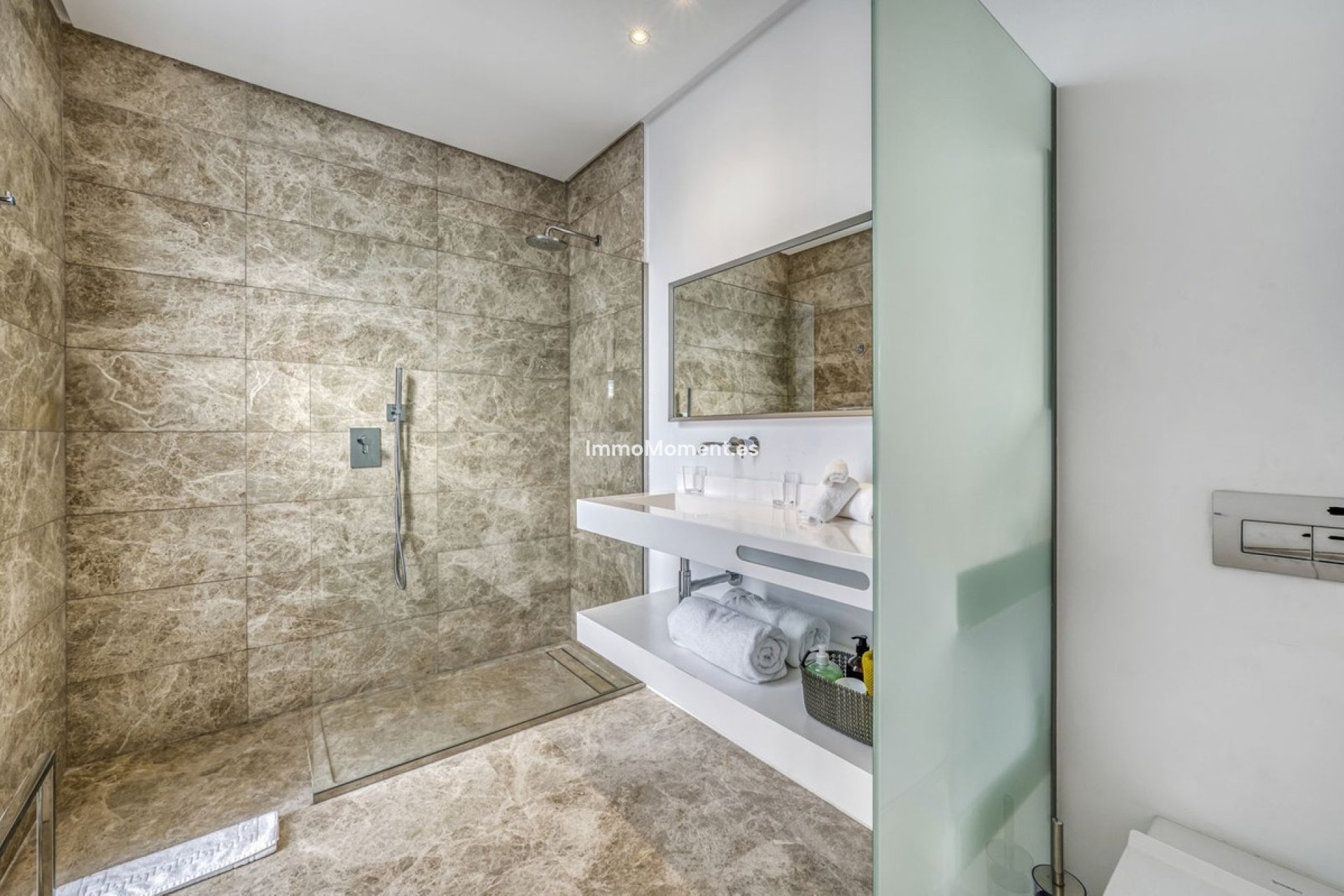 Resale - Villa - Estepona - Estepona Centro