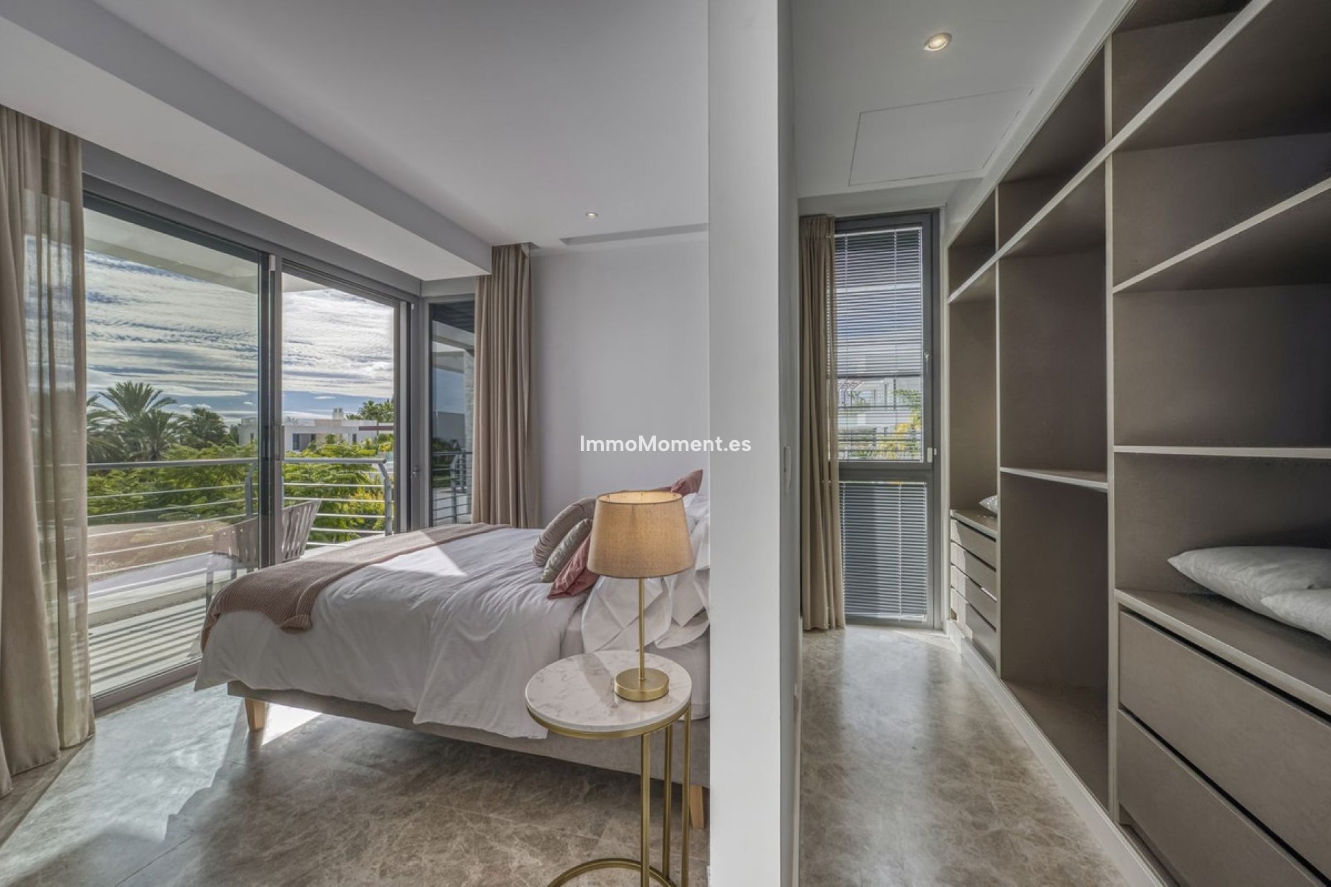 Resale - Villa - Estepona - Estepona Centro