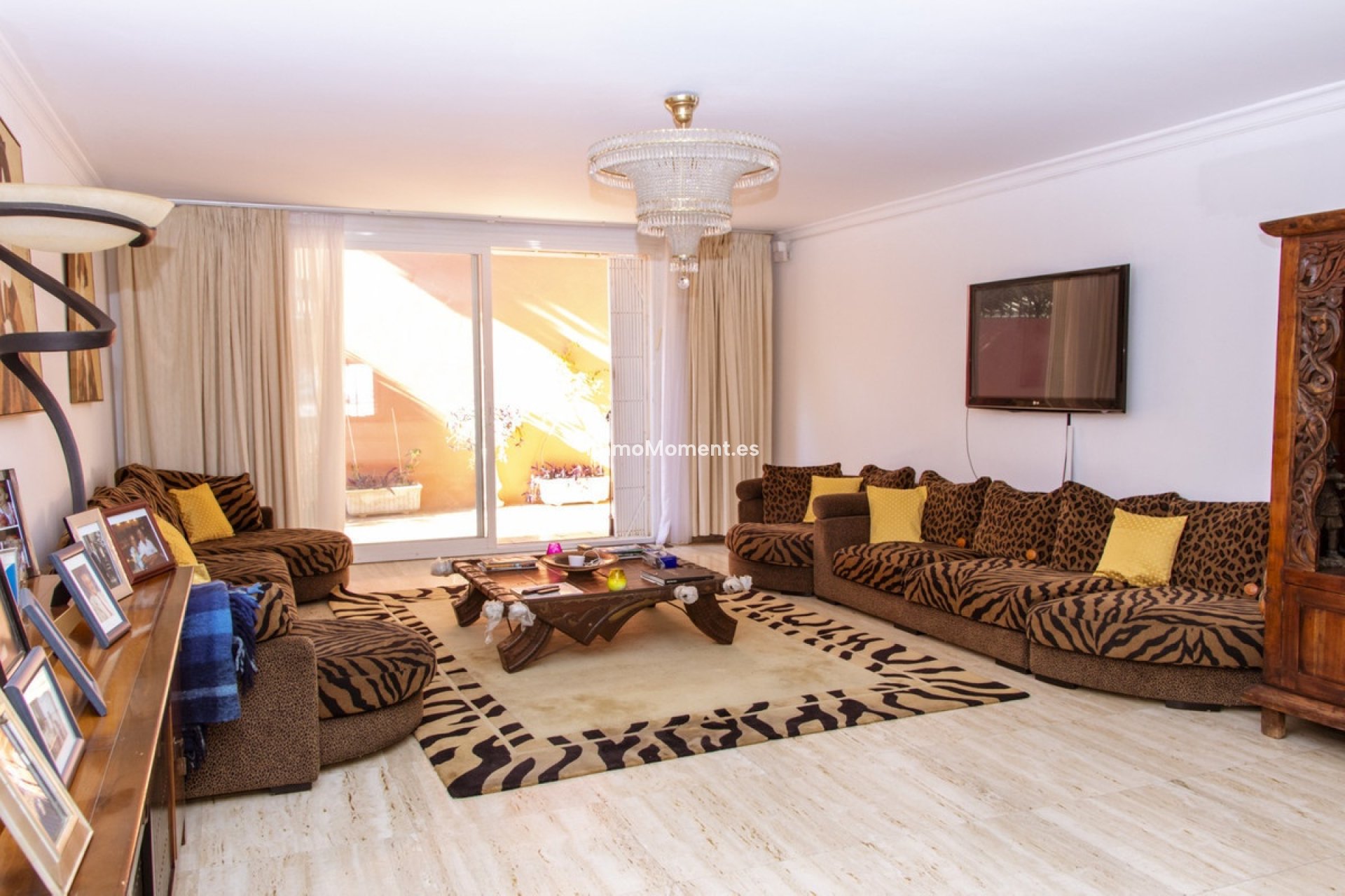 Resale - Villa - Estepona - Estepona Centro