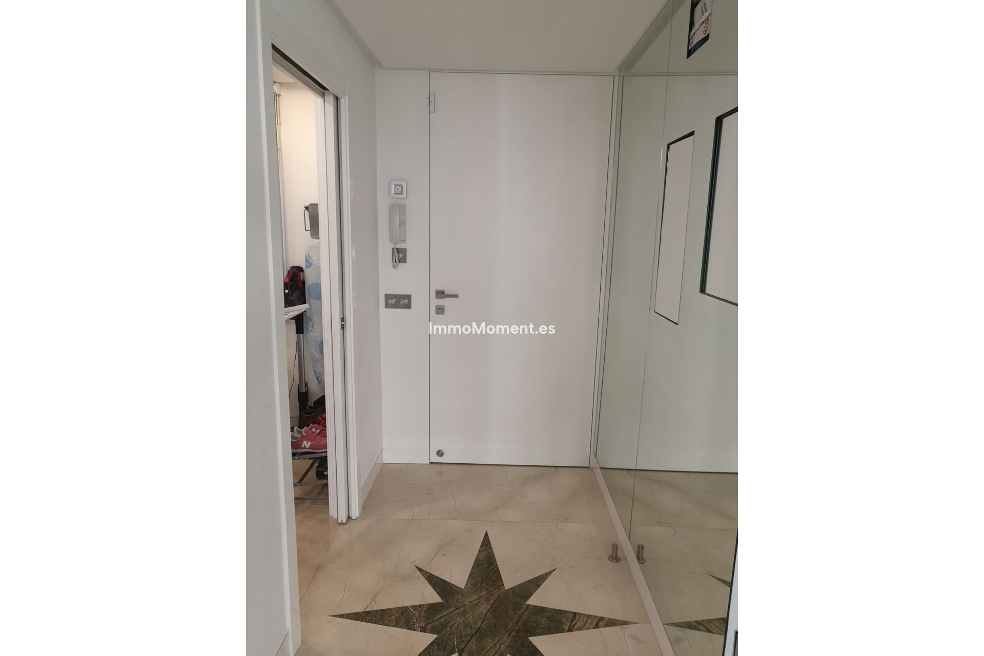 Resale - Villa - Estepona - Estepona Centro