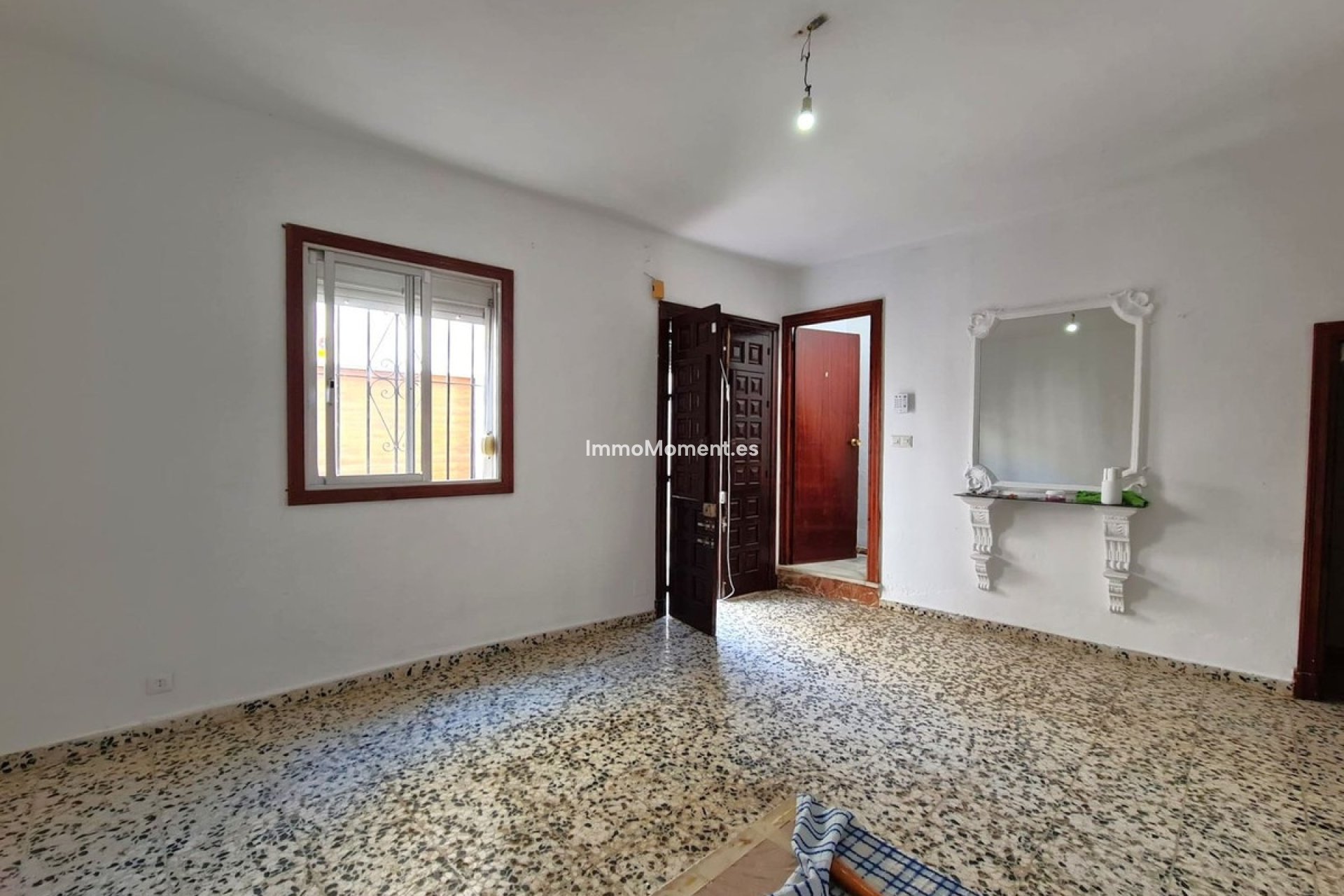 Resale - Villa - Estepona - Estepona Centro