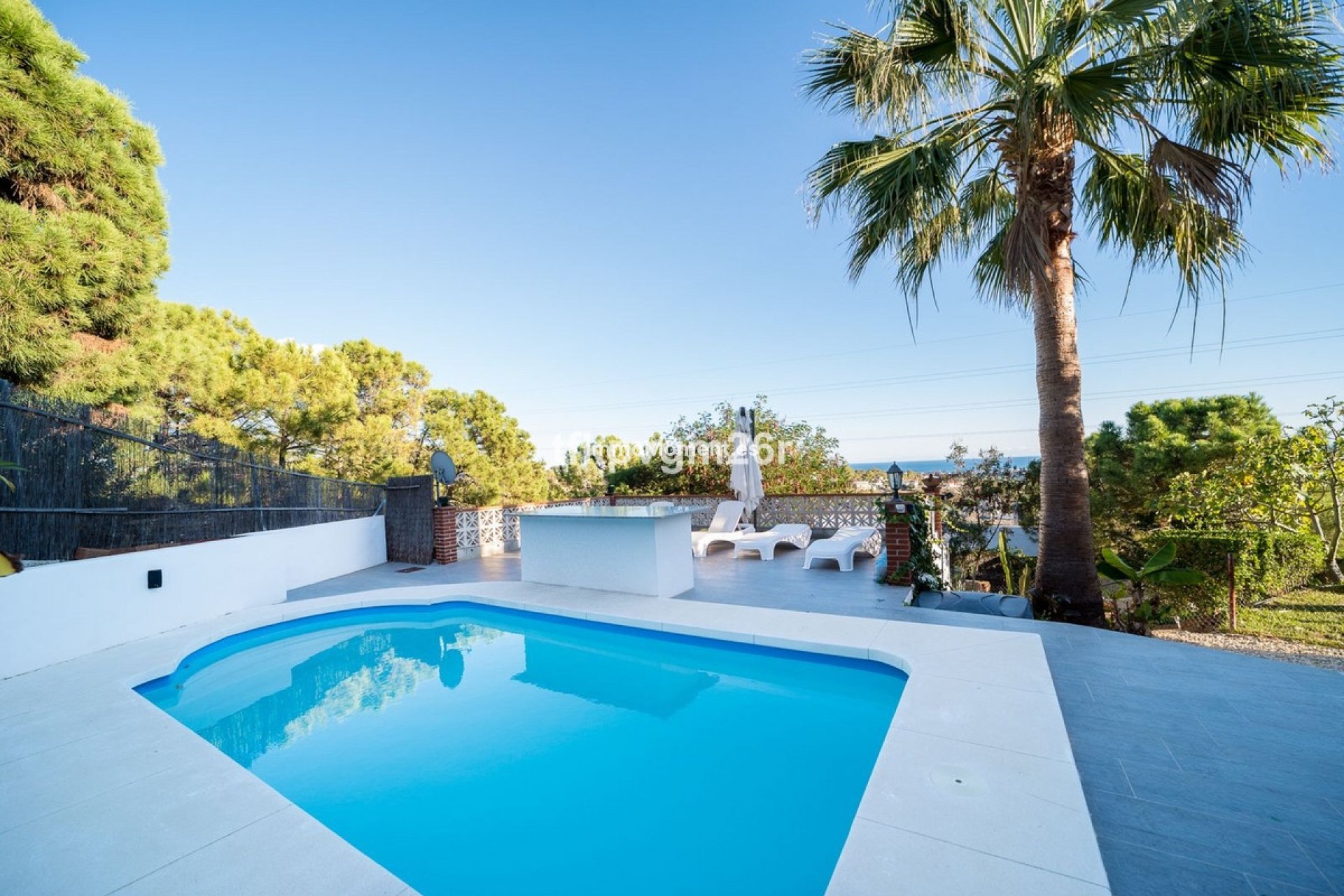 Resale - Villa - Estepona - Estepona Centro