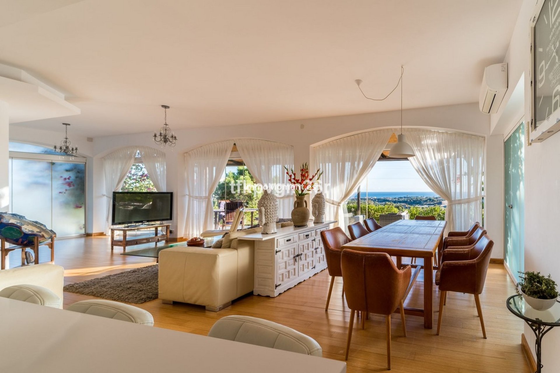 Resale - Villa - Estepona - Estepona Centro