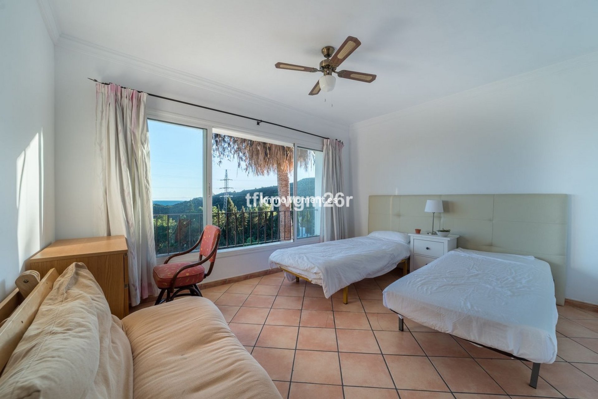 Resale - Villa - Estepona - Estepona Centro