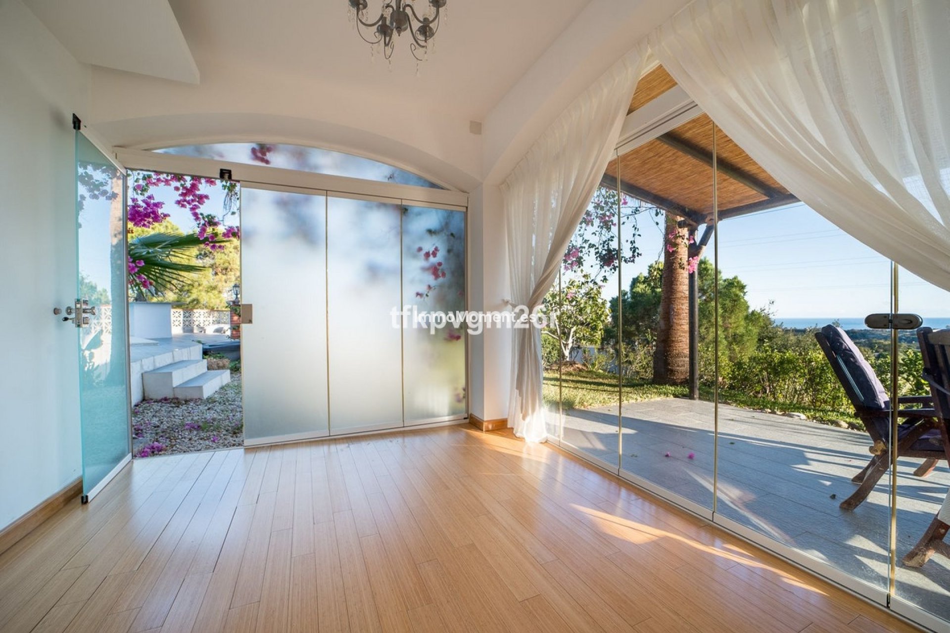 Resale - Villa - Estepona - Estepona Centro