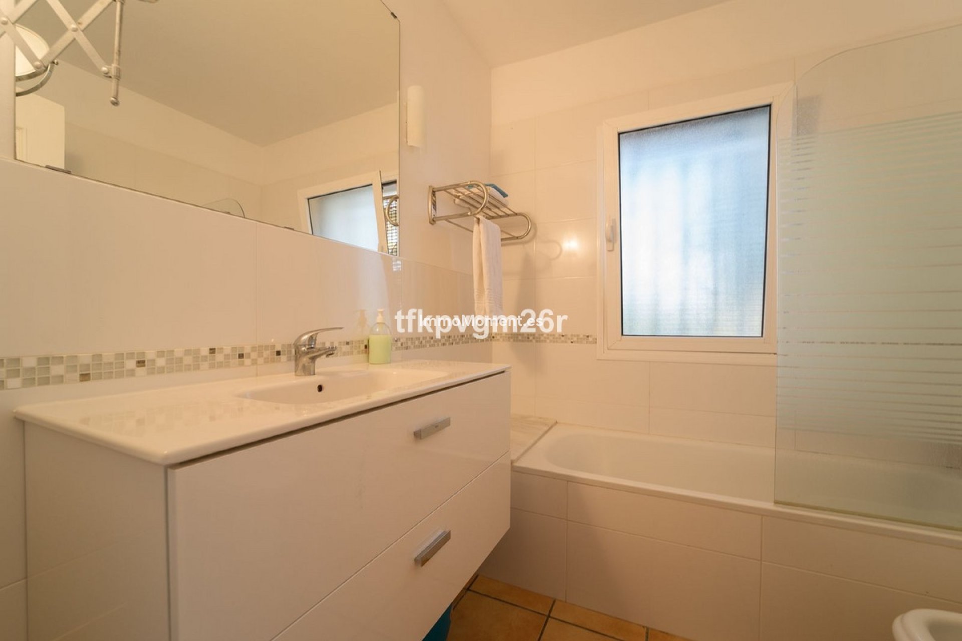 Resale - Villa - Estepona - Estepona Centro