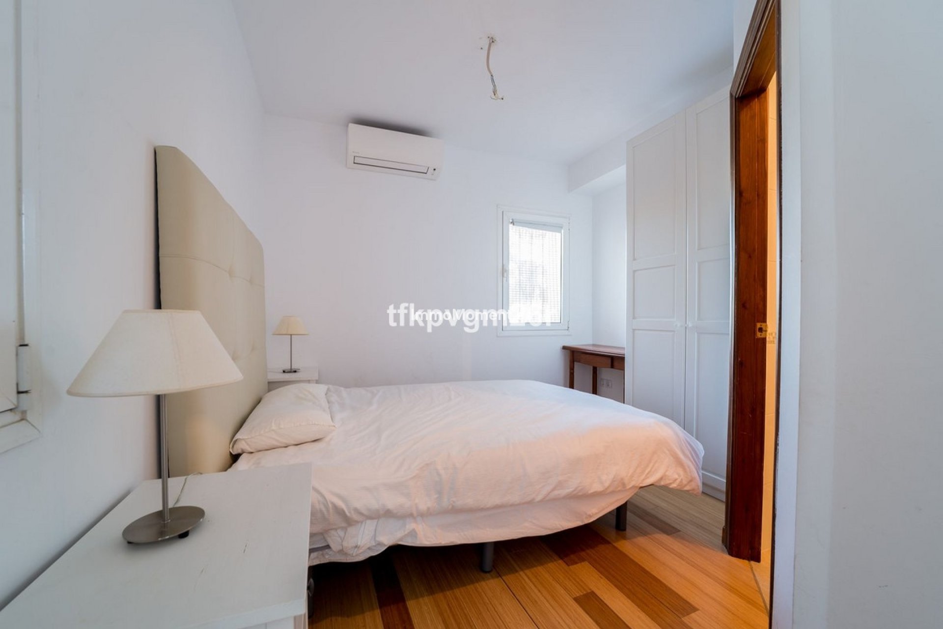 Resale - Villa - Estepona - Estepona Centro