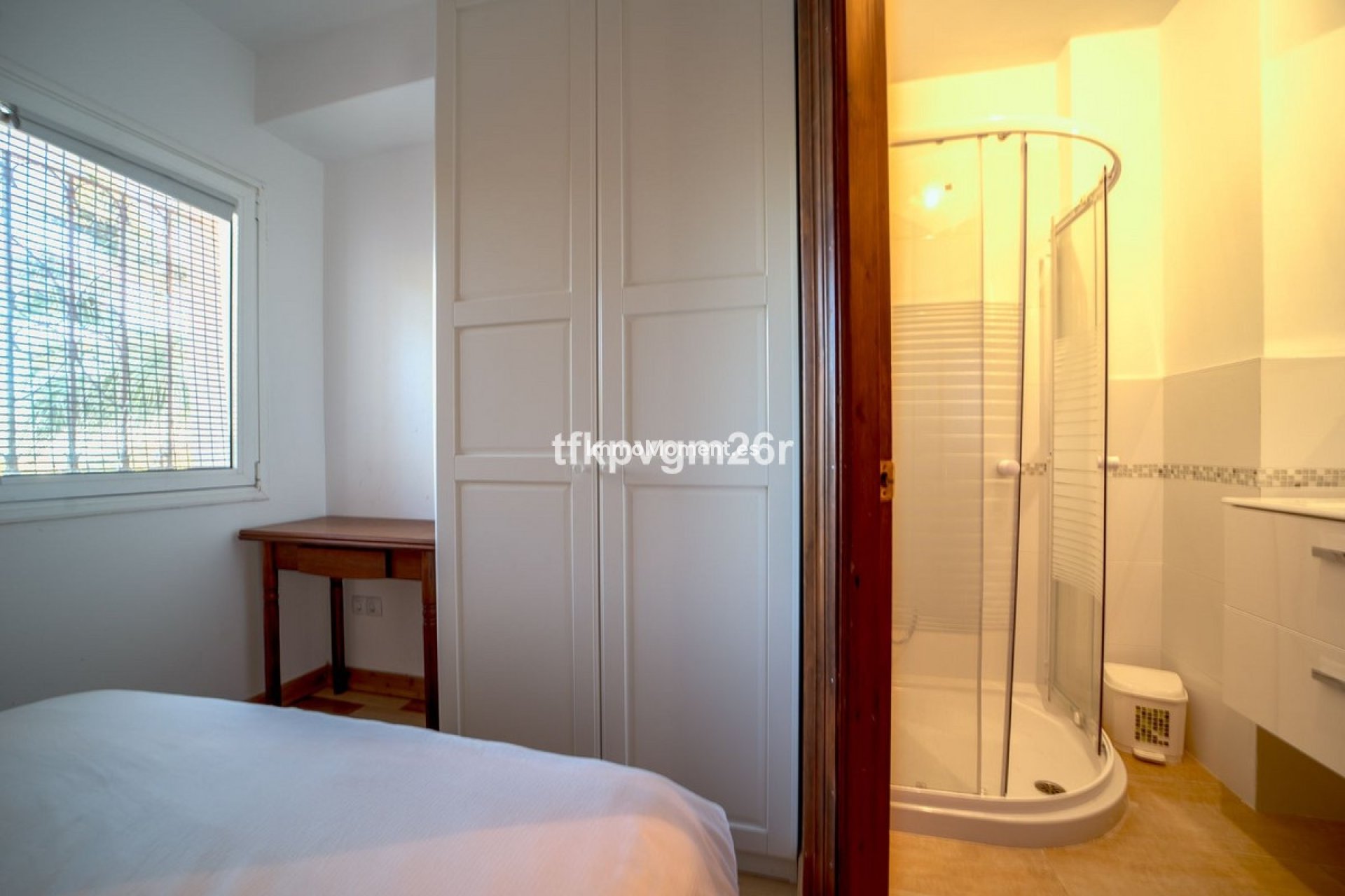 Resale - Villa - Estepona - Estepona Centro