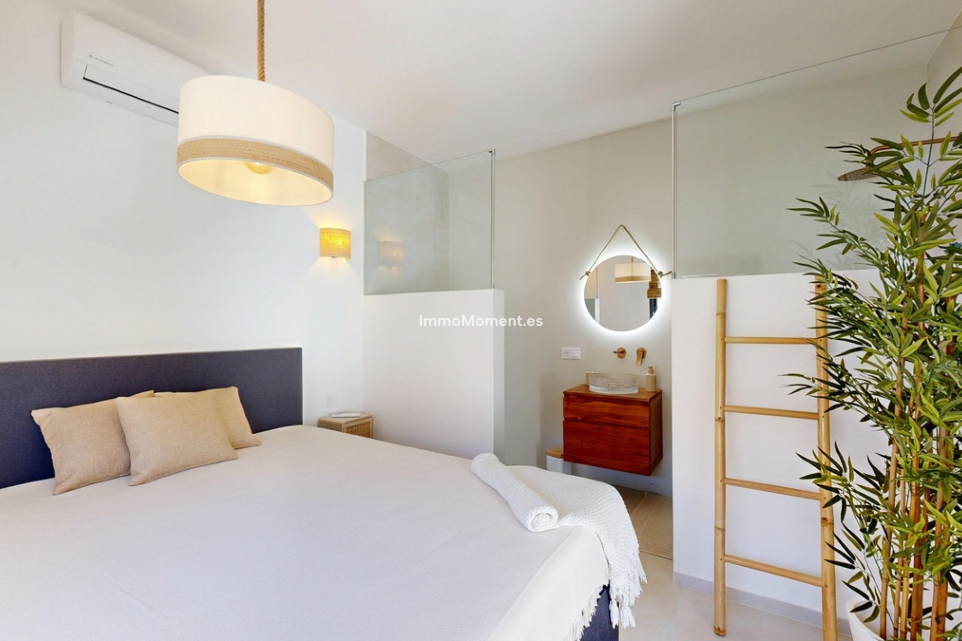 Resale - Villa - Estepona - Estepona Centro