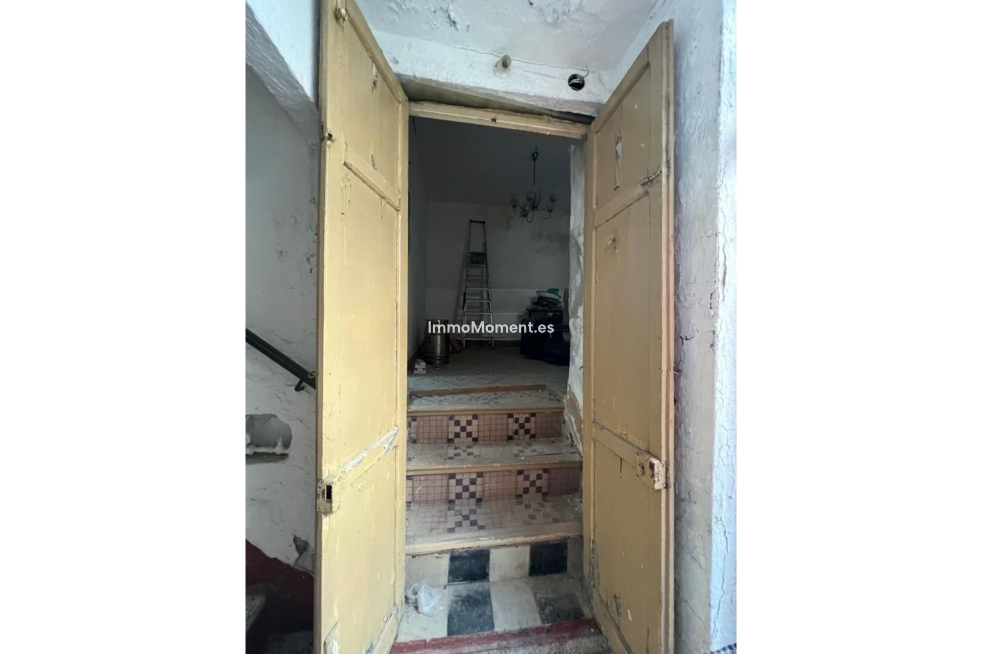 Resale - Villa - Estepona - Estepona Centro