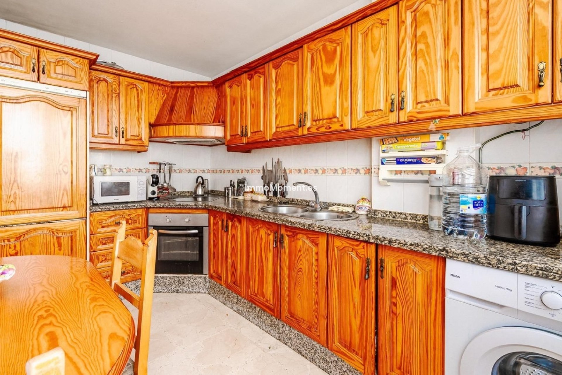 Resale - Villa - Estepona - Estepona Centro