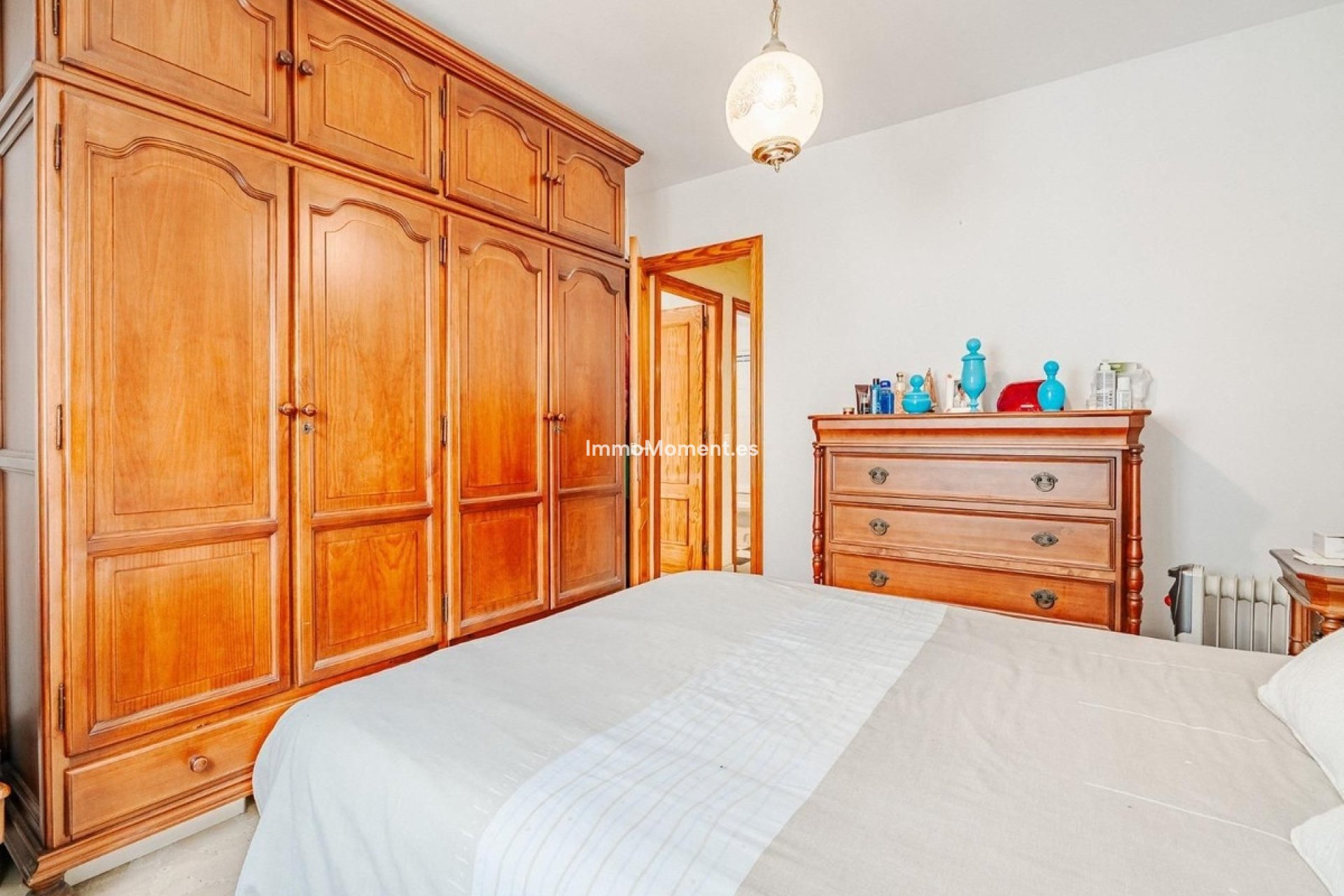 Resale - Villa - Estepona - Estepona Centro