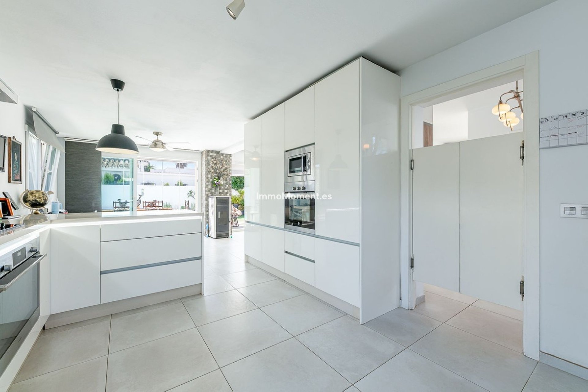 Resale - Villa - Estepona - Estepona Centro