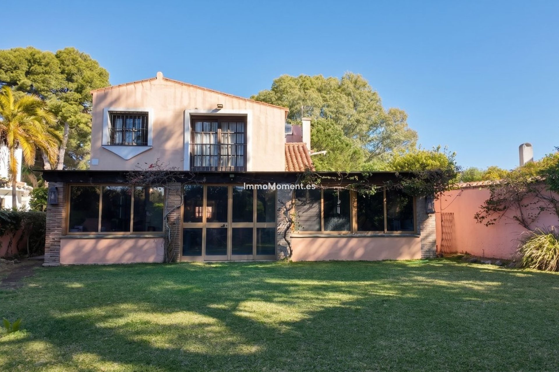 Resale - Villa - Estepona - Estepona Centro