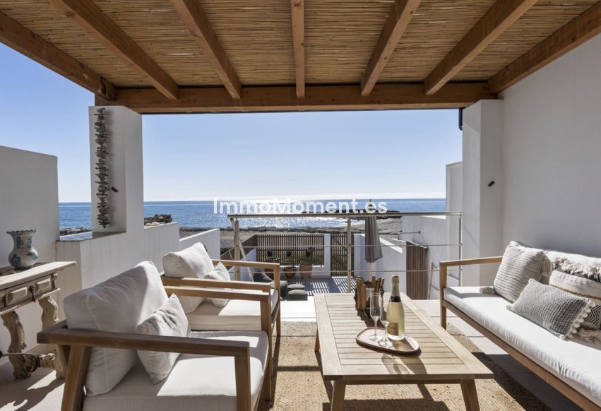 Resale - Villa - Estepona - Estepona Centro
