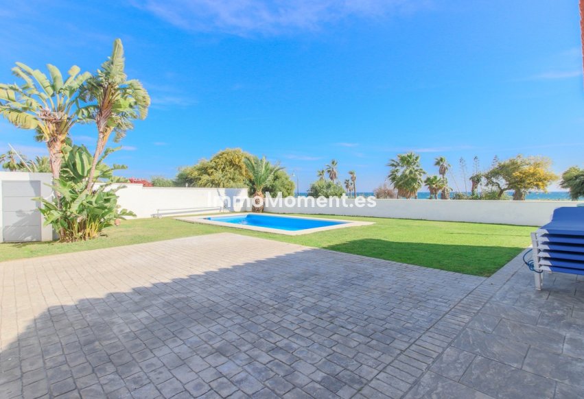 Resale - Villa - Estepona - New Golden Mile
